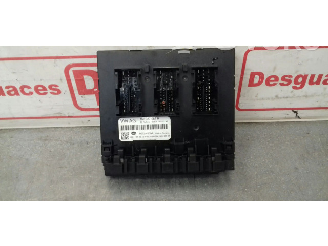 Блок предохранителей 1K0937087H Skoda Superb B6 (3T)