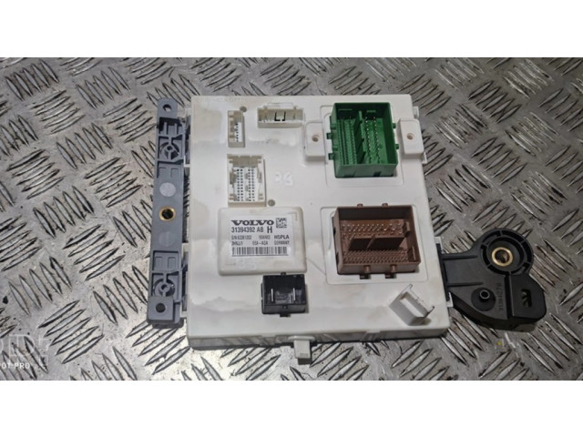 Блок предохранителей 31394392   Volvo XC90    