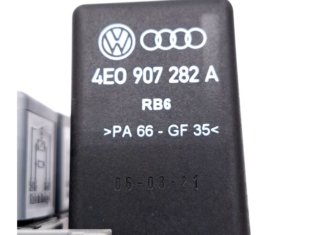   Pojistková skříňka 0281003029, 8D0951253A   Audi Q7 4L 2006