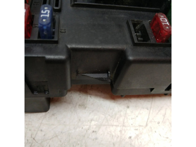 Блок предохранителей 9646405380, 24527096 Citroen C8