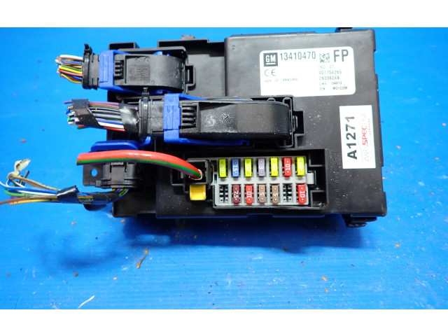 Блок предохранителей  13410470   Opel Meriva B    