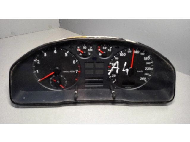 Přístrojová deska  Audi A4 S4 B5 8D 2000 8D0919033C  