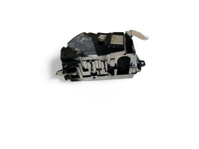 Блок предохранителей  31398000, 31398001   Volvo XC90    