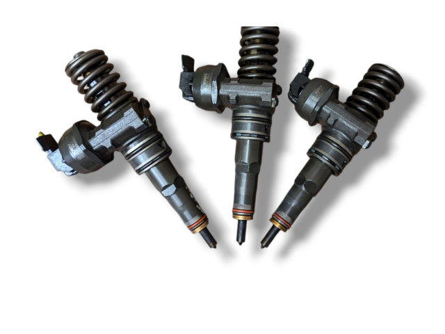 Форсунка 0414720215, 038130073AG Skoda Fabia Mk2 (5J) BNV