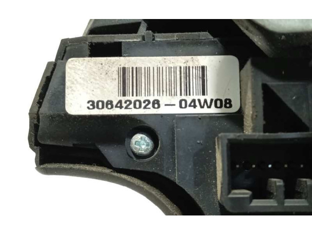 Подушка безопасности водителя 8686288, 30642018 Volvo V70