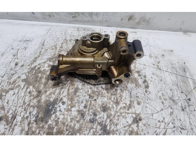 Масляный насос 03L115105C Audi A3 S3 8P