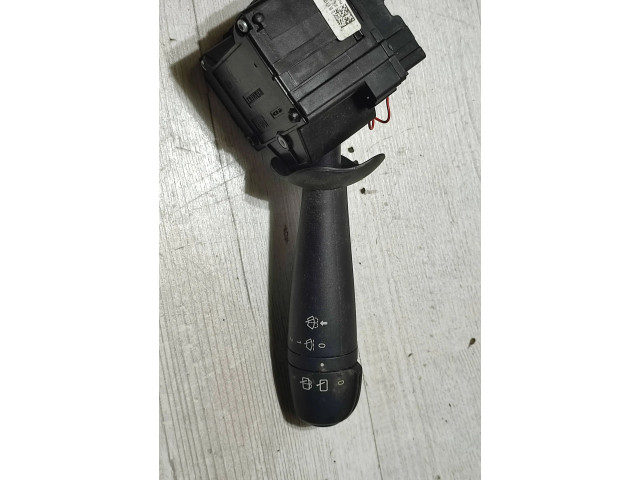 Ручка стеклоочистителей E1109568, 251115   Dacia Duster