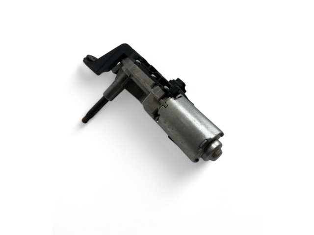 Моторчик заднего дворника 31349380    Volvo XC90