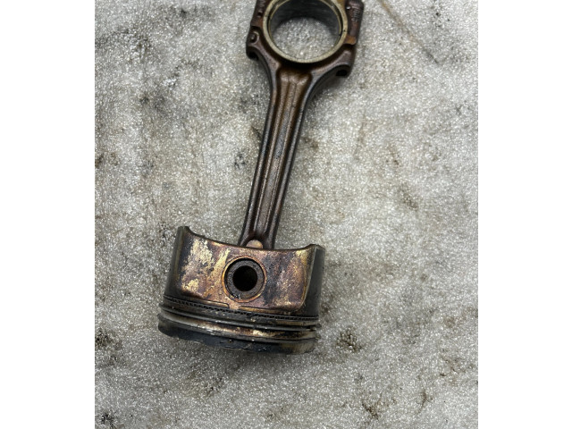 Поршень 050D Volkswagen Golf IV