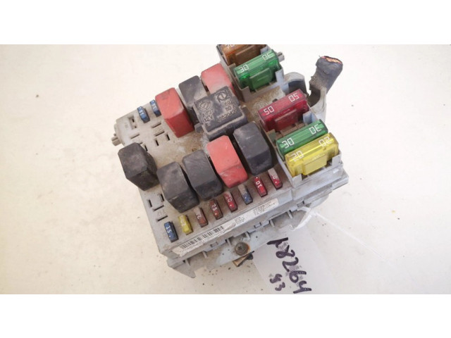 Блок предохранителей 46846105 Fiat Stilo
