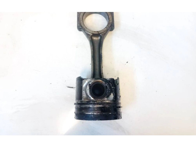 Поршень с шатуном Volkswagen PASSAT B6