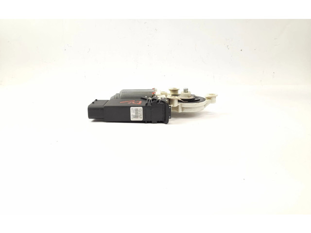 Передний двигатель механизма для подъема окон