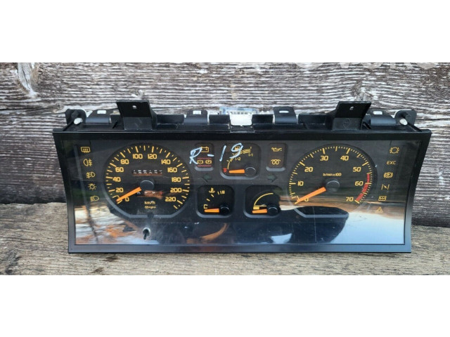 Панель приборов 7700784064   Renault 19       