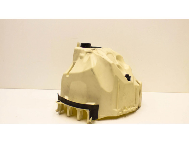 Pojistková skříňka BMW X1 E84 2013