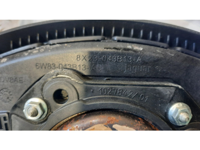 Подушка безопасности водителя 8X23043B13 Jaguar XF