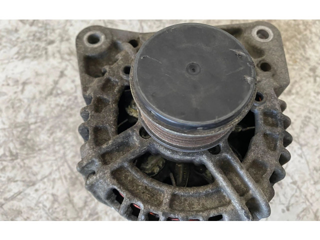 Генератор 8200660033, 0124425071   Renault Twingo II      