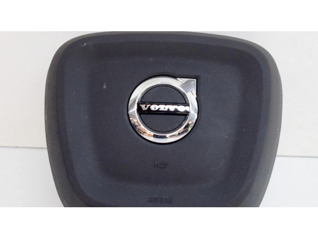 Подушка безопасности водителя P032288355, 32288355 Volvo XC40