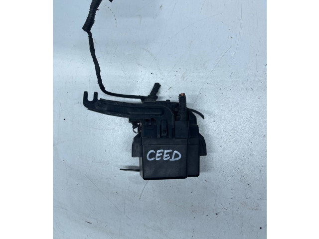 Блок предохранителей  91940A6120   KIA Ceed    