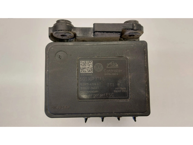 Блок АБС 5Q0907379S, 5Q0614517R Volkswagen Golf VII 2013-2019 года