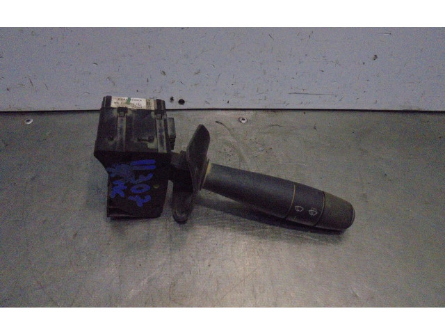 Переключатель дворников 8200213173 Dacia Logan I