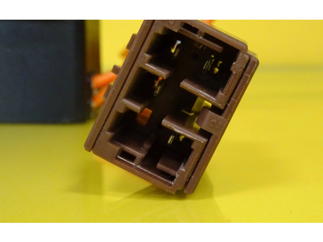 Блок управления надувных подушек 9621996780   Peugeot  306   -  года