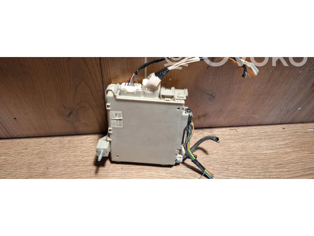 Pojistková skříňka 8267030230 Lexus GS 300 350 430 450H 2009