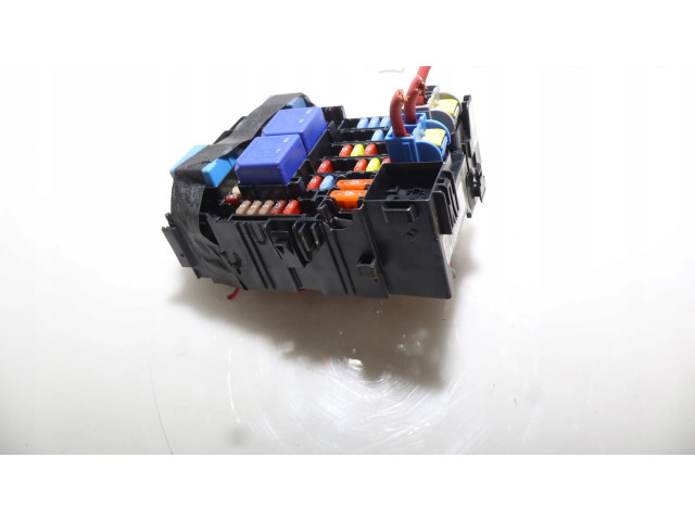   Pojistková skříňka    Renault Megane IV 2020