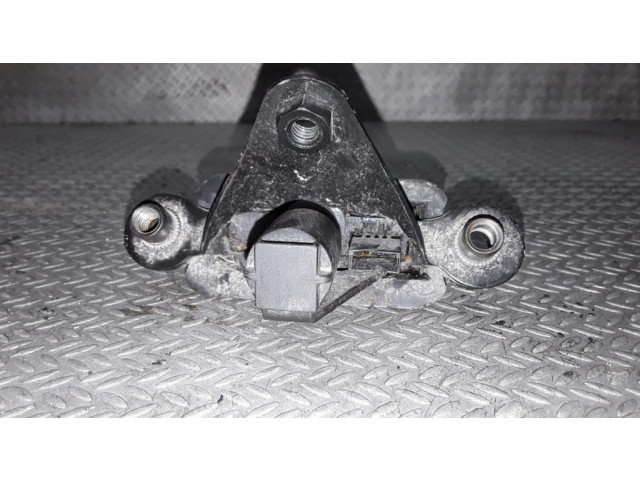 Замок задней крышки