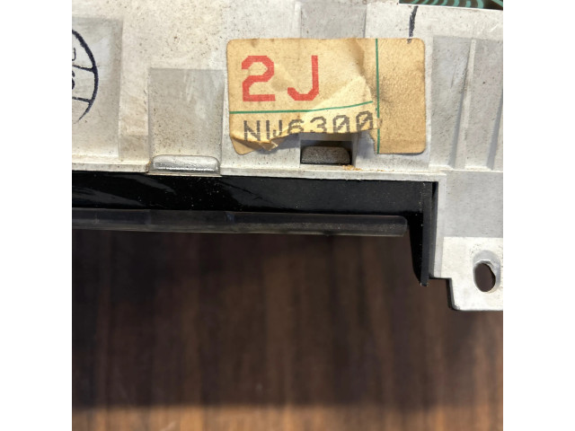 Přístrojová deska Nissan Sunny 1986 NW6300