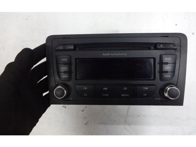 Турбина Радио/ проигрыватель CD/DVD / навигация Audi A3 S3 8P  8P0035195G         