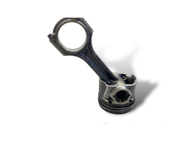 Píst D4FB Hyundai i30 pro naftový motor 1.6 D4FB CRDi