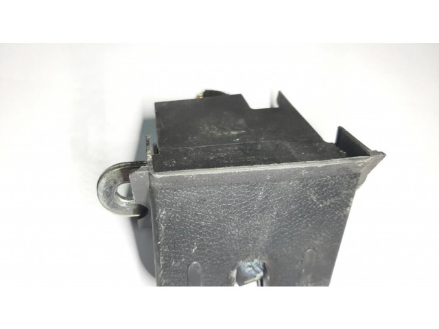 Замок задней крышки