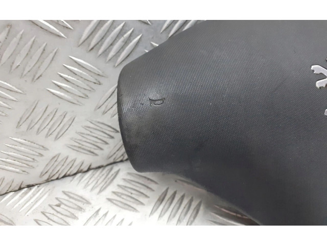 Подушка безопасности водителя Peugeot 107