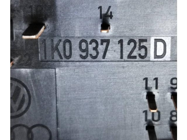 Блок предохранителей 1K0937118, 1K0937125D Skoda Yeti (5L)