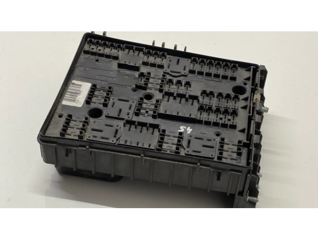 Блок предохранителей 1K0937124H, 013949631C Audi A3 S3 8L