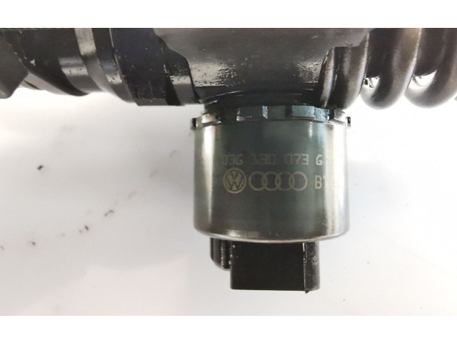 Форсунка 03G130073BX, 0414720404    Audi A3 S3 8P  BKD,CFHC 