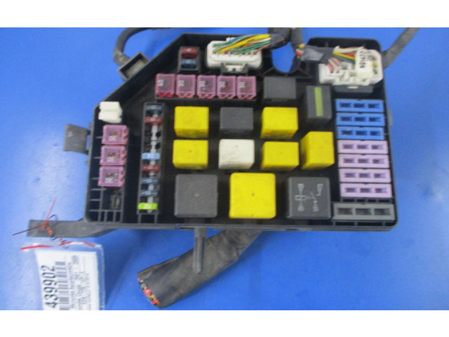 Блок предохранителей 91210-2D010, 91210-2D010 Audi Coupe