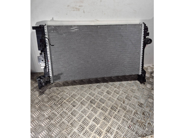 Радиатор охлаждающей жидкости  32224828   Volvo XC90 