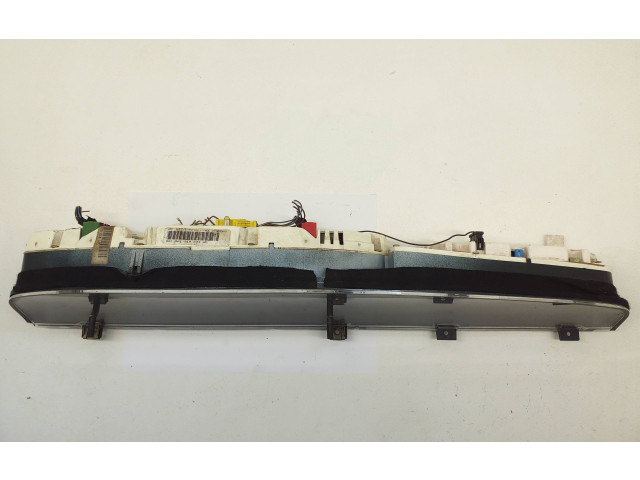 Панель приборов 88311219   Audi A6 S6 C4 4A       