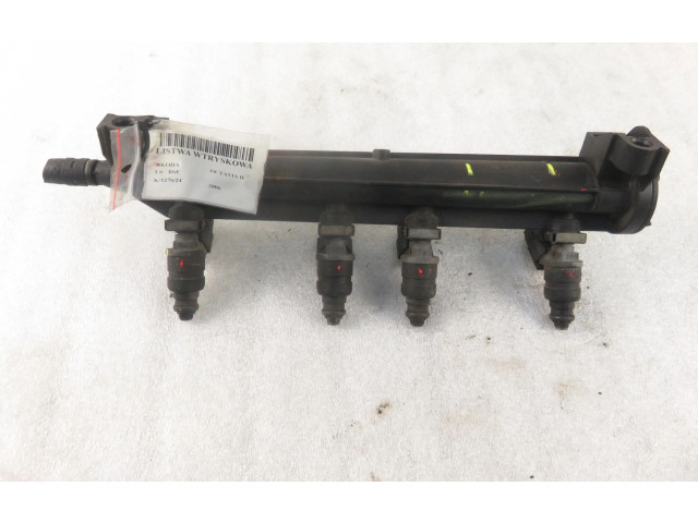 Топливная рампа 06A906031BT, 06A133317AS   Skoda Octavia Mk2 (1Z)   для двигателя BSE
