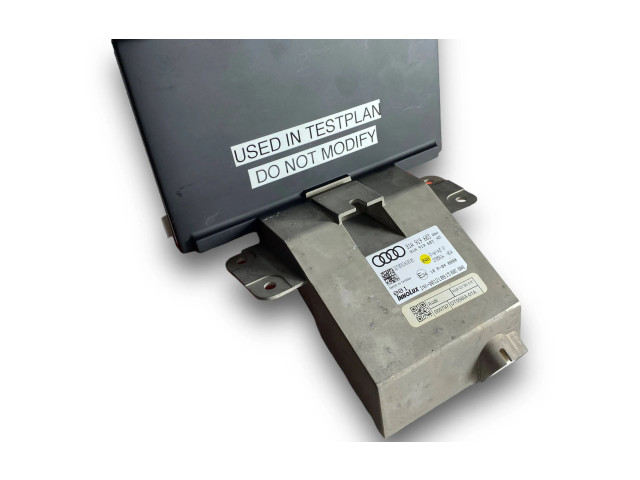 Дисплей    81A919603   Audi Q2 -