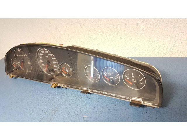 Přístrojová deska Audi A6 S6 C4 4A 1994 88311219