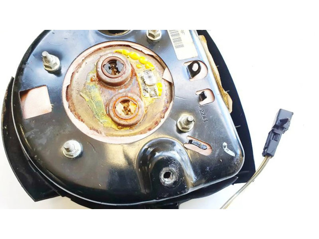 Подушка безопасности водителя Dodge Magnum