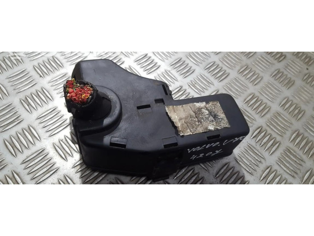 Pojistková skříňka 9128576, 9162084 Volvo S70 V70 V70 XC 1999
