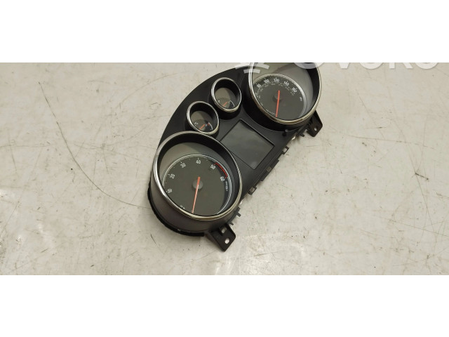 Панель приборов 13442458 Vauxhall Astra J