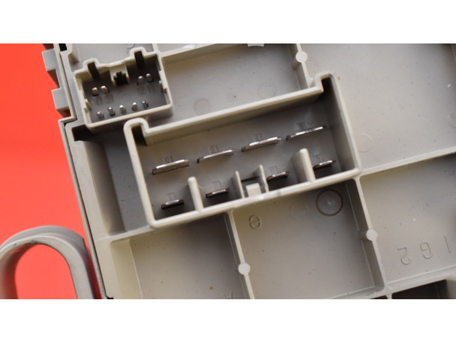 Pojistková skříňka 82201AJ000, 82201AJ000 Subaru Outback 2010