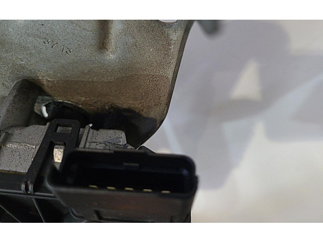 Моторчик дворников 8200619512    Dacia Duster