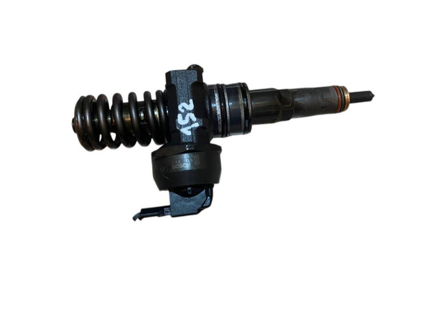 Жиклер (жиклеры) (форсунка (форсунки) 038130073AG, 0414720215 Skoda Octavia Mk2 (1Z)