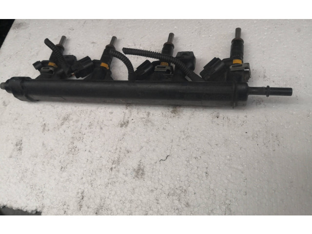 Vstřikovač v7575645 Peugeot 207