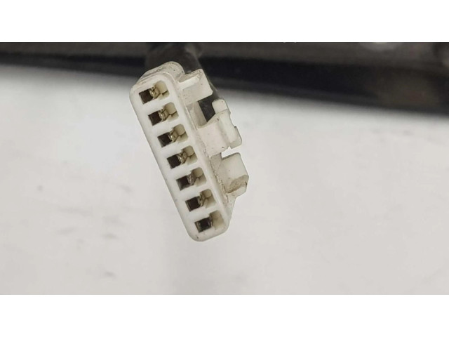 Зеркало электрическое     Сзади   Alfa Romeo GT     